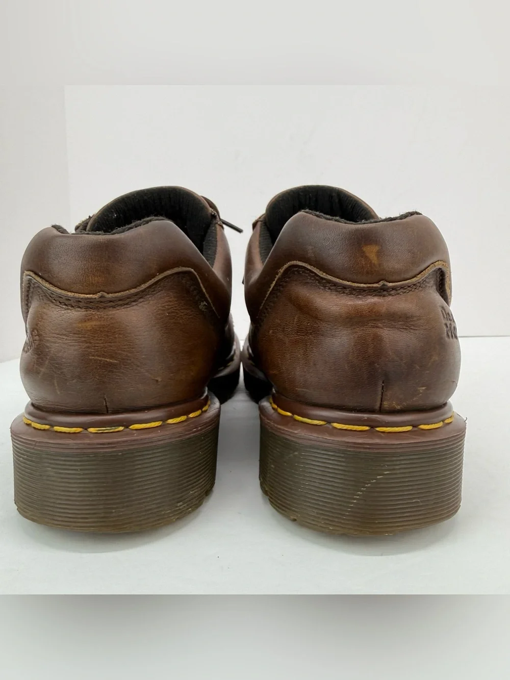 Vintage 90s Y2K Dr. Martens 8312 size 10 Men’s Brown Leather Chunky Oxford Shoes